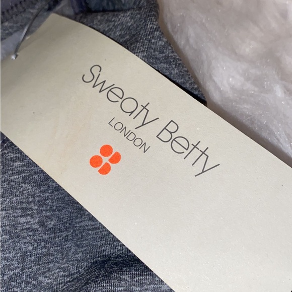 Sweaty Betty
Stamina Sports Bra - Women's - Picture 3 of 11